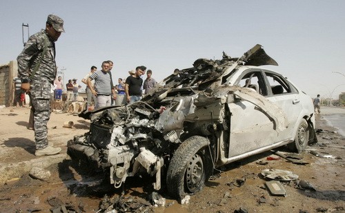 Series of blasts leave 110 dead in Iraq - ảnh 1